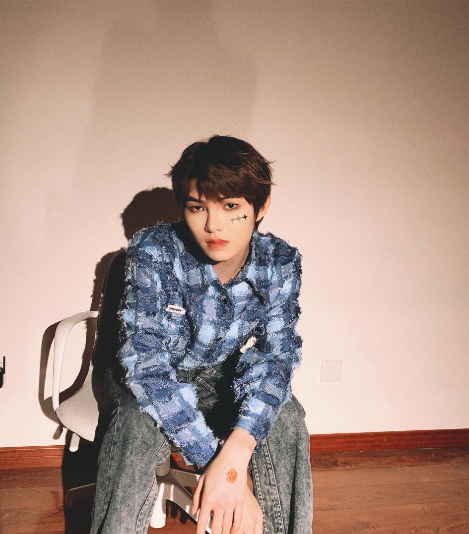 除了炮轰刘隽不配当IXFORM队长,各种恶意抹黑和言语粗俗的辱骂内容,自11月5日起延续至今,网络上的谩骂声甚至一度越演越烈,上升到刘隽的马来西亚国籍、其家人,以及已病故的父亲!