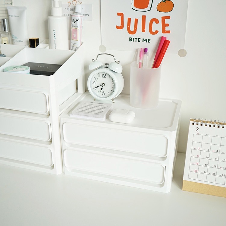 更加有序的收纳不同类别的物品,尤其是用来放文具用品和手账贴纸,也不怕会弄乱啦。