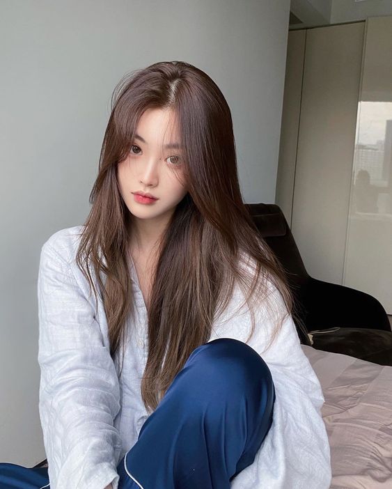 画画除了能陶治情操外,还可以有效的提高个人审美观。除此之外,还能从内而外给人一种高贵文雅的文艺女孩feel ~ 这绝对是值得一学的小众爱好啊!