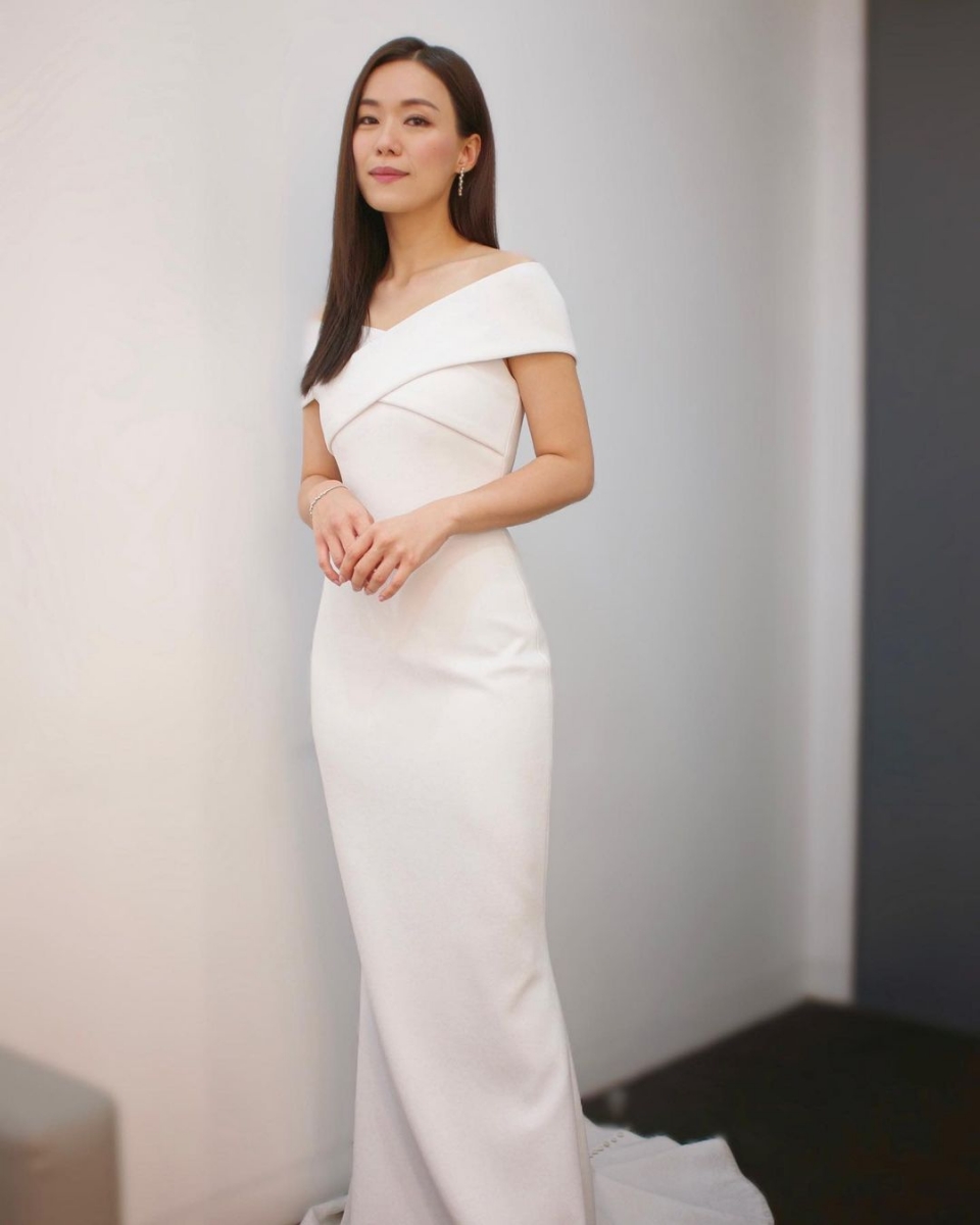 提到未婚夫林慧玲全程都难掩嘴角上扬的幸福模样,被问到他是如何打动她心时,林慧玲也立即表示未婚夫性格和她很像,比较内向,成熟又稳重,却很有自信。最重要的一点和我一样非常顾家