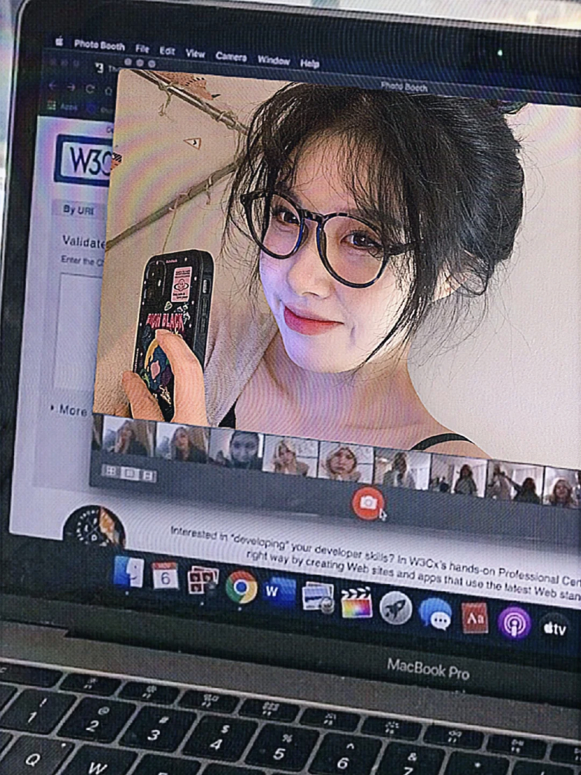 不需要有电脑也可以获得网红同款Photobooth对镜自拍照~