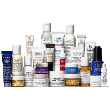 人人都爱不释手的护肤品牌 Kiehl’s 今年为大家带来的是和法国插画家 Marylou Faure 限定礼盒款