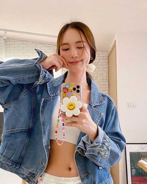 近日海外超高人气的交友APP 「JD」公布了一项很有趣的「马来西亚男女对异性的喜好」调查结果，过程中根据600位马来西亚用户网友提供的回答，作出最终数据统整。结果显示大马女生对身材健硕的肌肉男不甚感兴趣？大马男生喜欢的女生穿搭...也有点出乎意料！