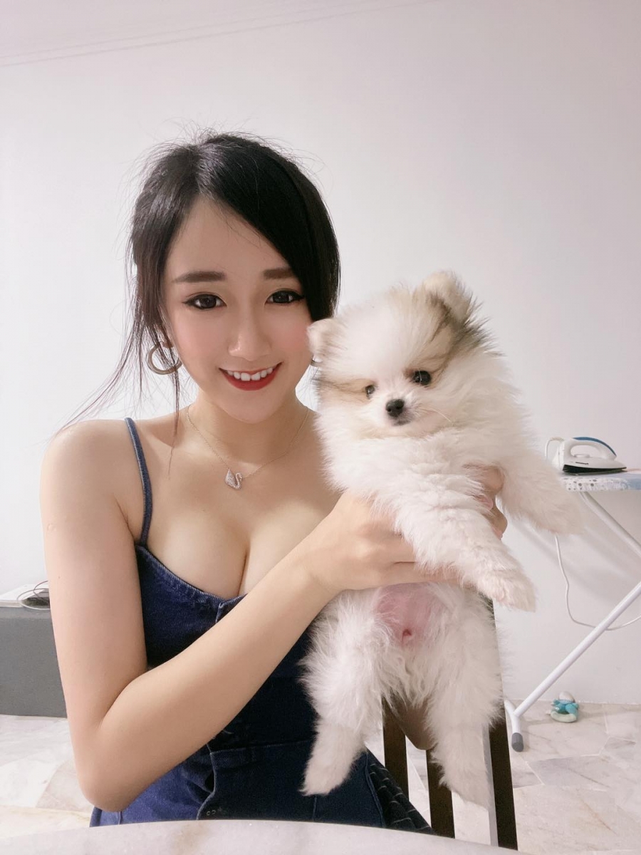 YBB 稍早前被网友目击出现在「云顶赌场」里~对此,YBB 也晒出一段影片来回应~原来当时的她是为了进赌场申请禁赌计划,让自己加入赌场的黑名单,用行动来证明自己改过的决心。