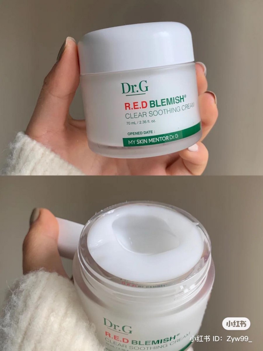 韩妞人手一瓶 Dr.G 修护舒缓保湿霜专为痘痘、敏感肌而设,这款保湿霜内含 5 种积雪草成分不但能镇静敏感泛红状况,舒缓肌肤、修护痘痘肌还能为肌肤补充丰富的水分,维稳肌肤的 PH 值改善泛油问题,时刻让肌肤保持在完美状态。