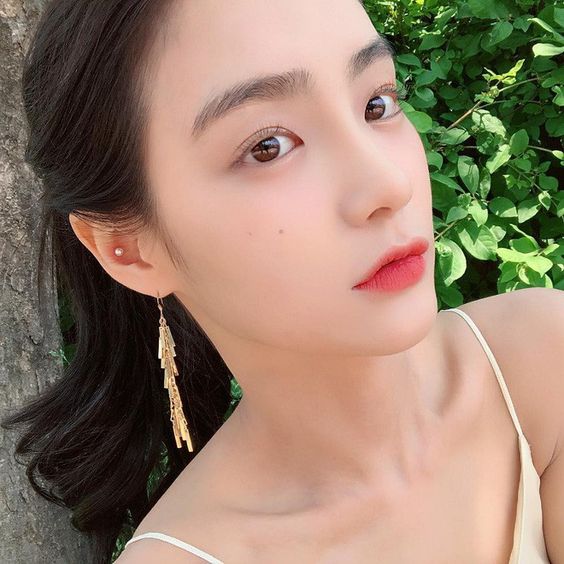 缺乏使用妆前乳，打好基础最重要