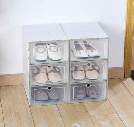 透明可视设计 + 便捷翻盖设计 + 封闭式的设计能够快速找鞋又轻松取鞋,也能很好的防止鞋子氧化、防臭、防止灰尘等。