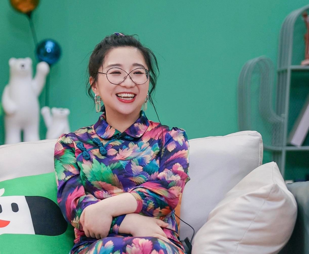 傅首尔:「虽然我胖,但其实也算是凹凸有致吧?对不起,姐就是这么自信!」