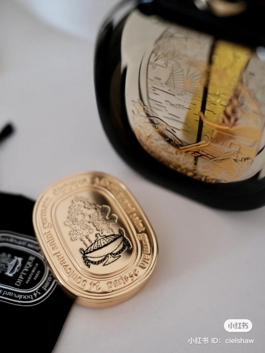 博主们除了大推热门的杜桑味道,也强烈大家种草 Eau Capitale