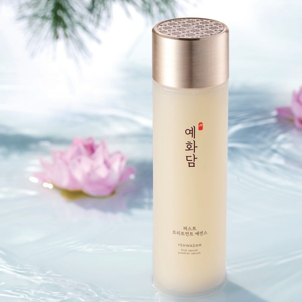 The Face Shop Yehwadm First Serum糅合了满满韩方成分,是韩妞公认的隐藏版高CP值美肌好物!