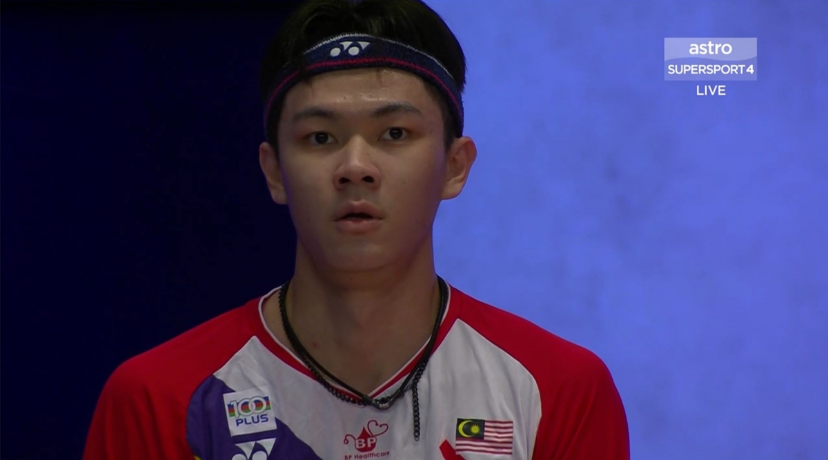 绝大部分网民则力挺「李梓嘉」毕竟伤到腰是一个可大可小的事情，也考虑到之前他打了很多场比赛身体状况肯定欠佳也纷纷送上鼓励「