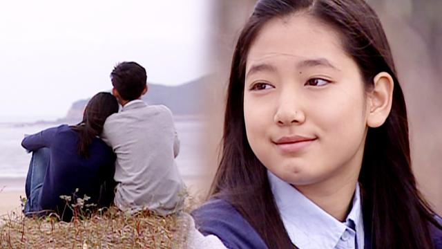 朴信惠13岁出道第一部作品《天国的阶梯》表现亮眼。