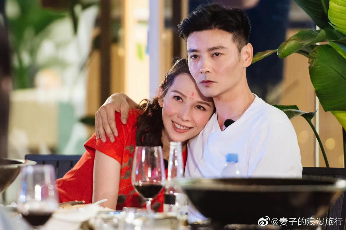 张晋蔡少芬相爱17年依然甜蜜的婚姻感情羡煞网友,但如今的他们有多受祝福,当年就有多不被看好。
