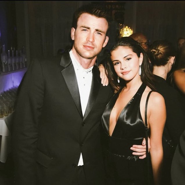 早爆恋爱证据进出同一家录音室、餐厅