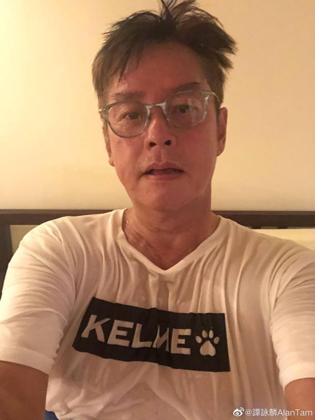 谭咏麟的名字猛然蹿上微博热搜榜第一位，事源他被账号化名「悲伤牛肉面_」的男网民以千字长文“公审”，指控他「睡小自己4轮的粉丝」。