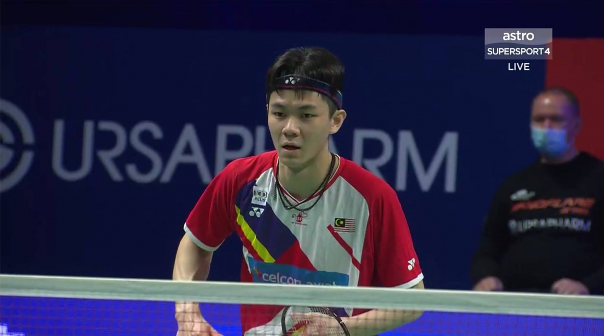 次局「骆建佑」的速度明显加快许多使李梓嘉失误频频，骆建佑成功把比分追平至 13-13 后，也连续打出8-0 攻势，以 21-13 拿下次局。