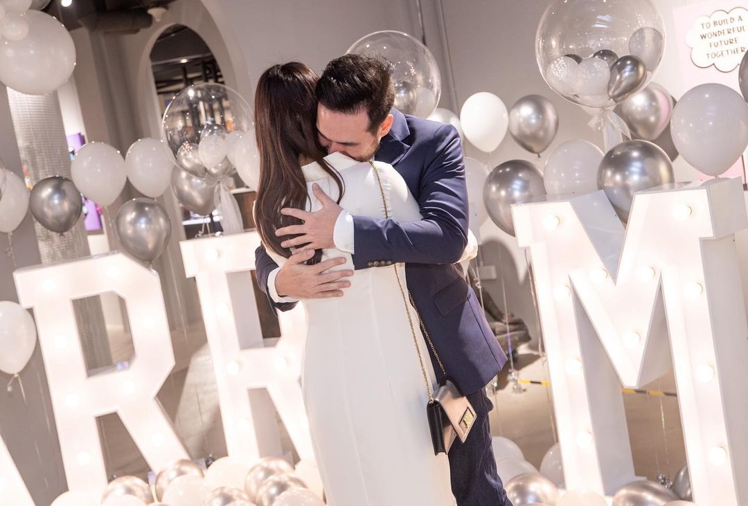 林慧玲与未婚夫同岁属虎