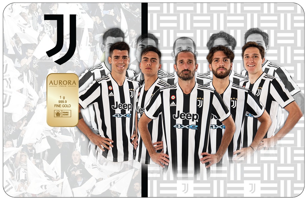 其中一款设计是以 5 位 Juventus 主将和球迷欢呼的画面为设计主轴，借金饰之美来向俱乐部的球员致敬，感谢他们无私地付出。
