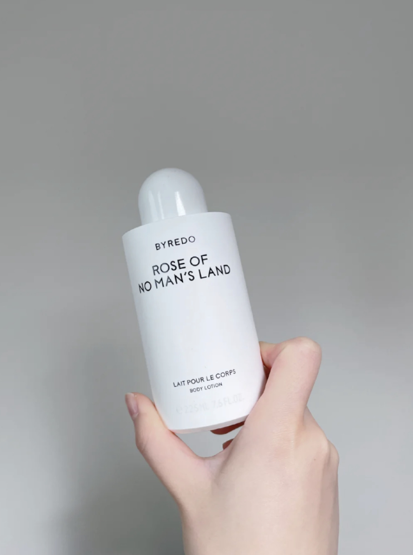 最主要是香味持久还非常高级,无人区玫瑰是必入手的仙女香!