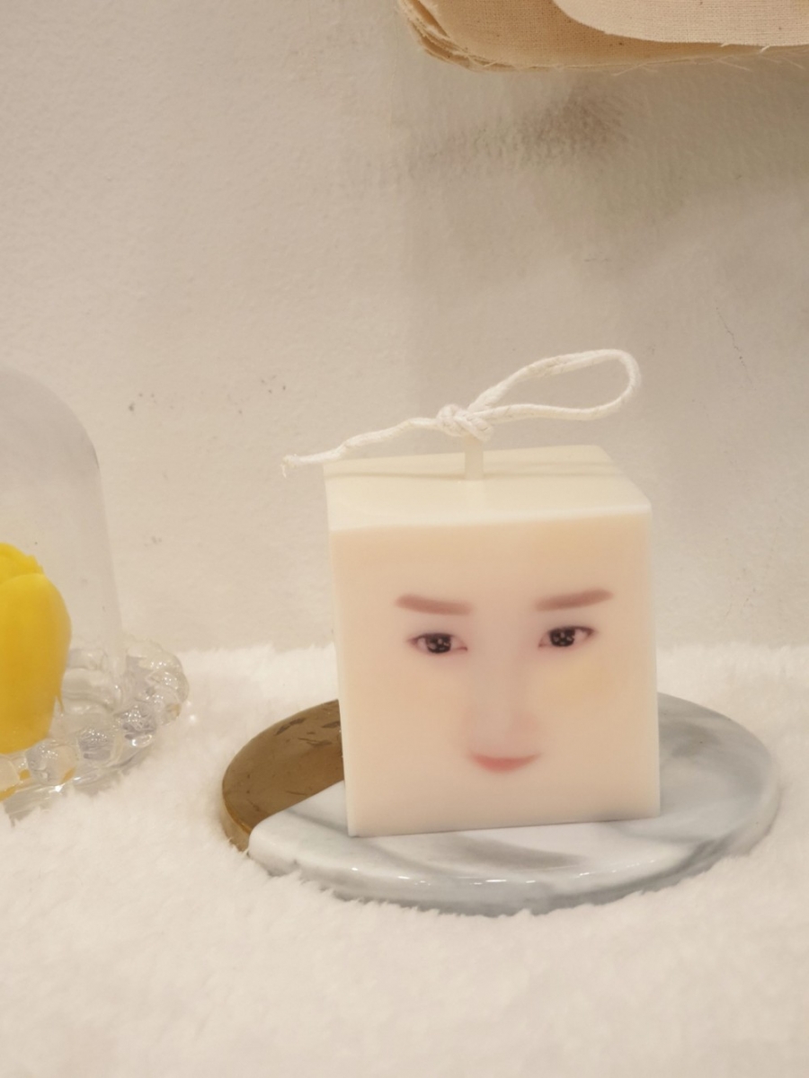 客制化「人脸香氛蜡烛」韩网爆夯！