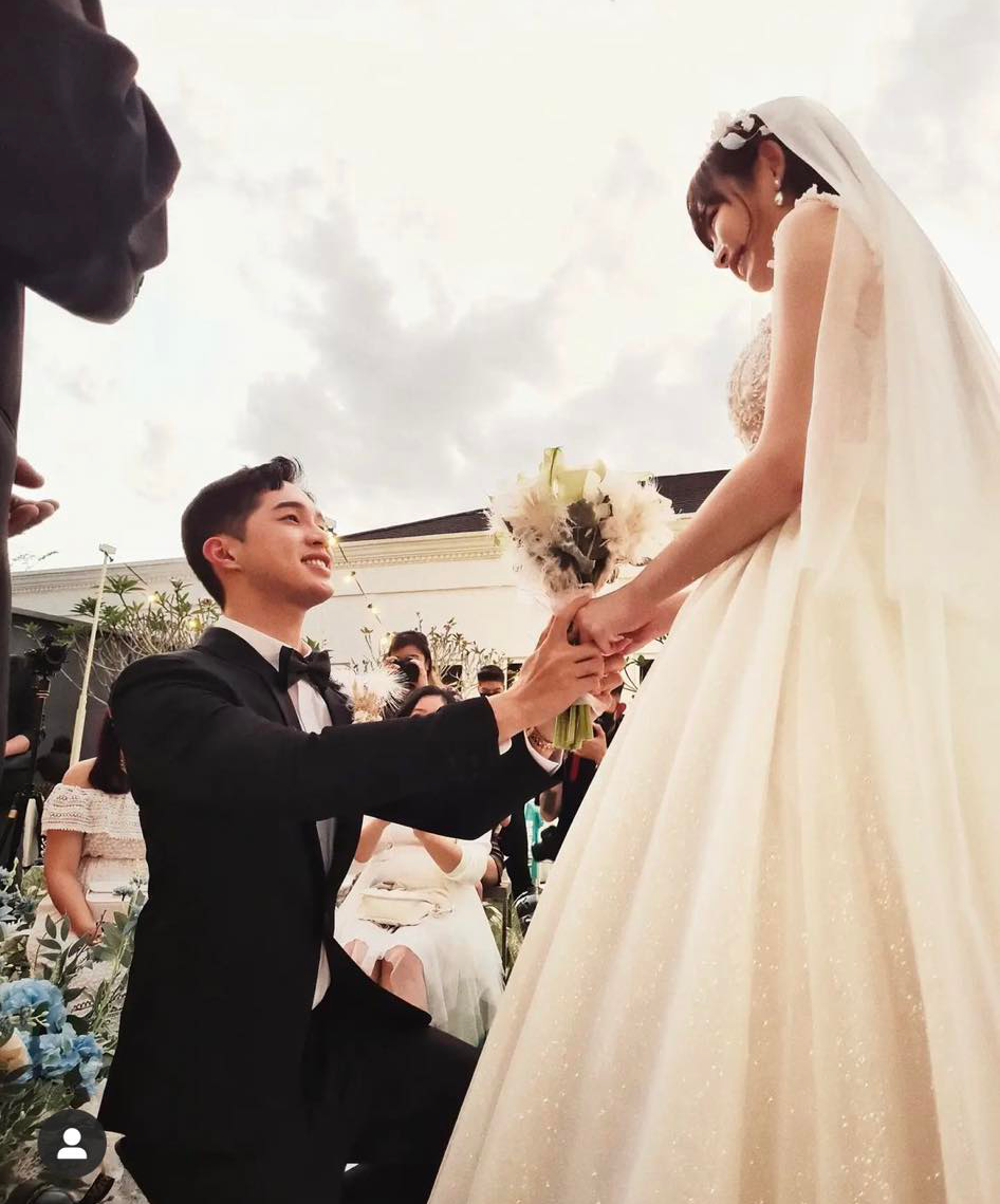 Diorlynn和达达2016年开始经营他们的YouTube情侣频道，因各种创意Prank内容以及分享情侣日常迅速涨粉。