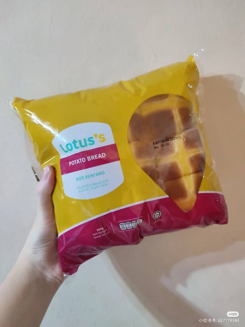 去到Lotus‘s绝对少不了要买马铃薯面包!