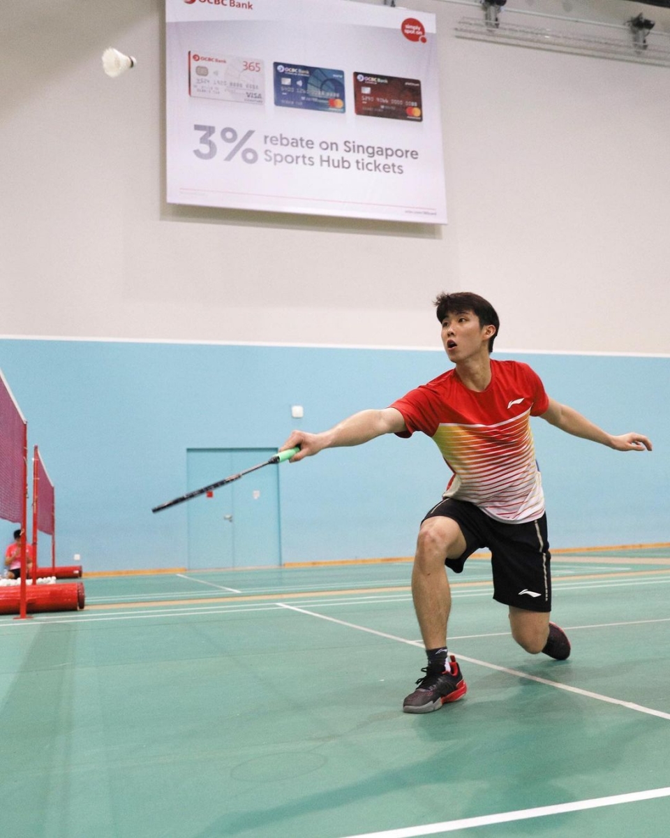 詹俊为声称骆建佑在新加坡训练肯定有一定的优势,他比较容易受到关注,16和17岁的时候也开始代表国家出征比赛~当他的曝光率越多,他的实战经验就更丰富。