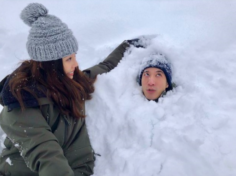 截至目前，王力宏和李靓蕾本人并未针对离婚一说给予回应。