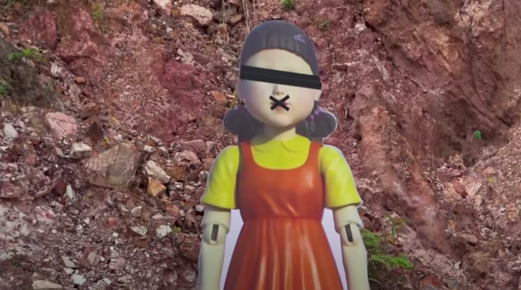 为了让参赛者更有代入感,同时也设置了纸质版的小女孩娃娃~