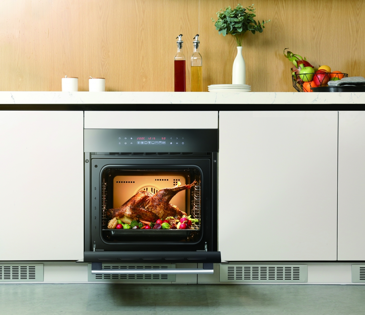 所以可以同时准备两种不同的料理，并且可以自己调控最合适的烘焙温度，大幅度减少了准备料理需要花的时间。