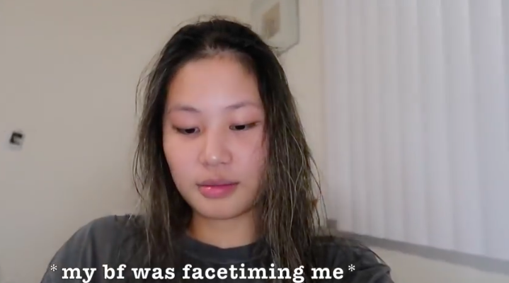 女友突然接到黄智勇的 Fcaetime 邀约,欣喜若狂的表情让人不禁直呼「热恋的感觉每一刻都是怦然心动的瞬间」。