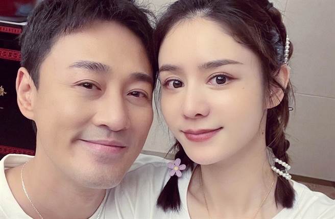 两人搞怪又有爱的日常，逗笑不少网友～