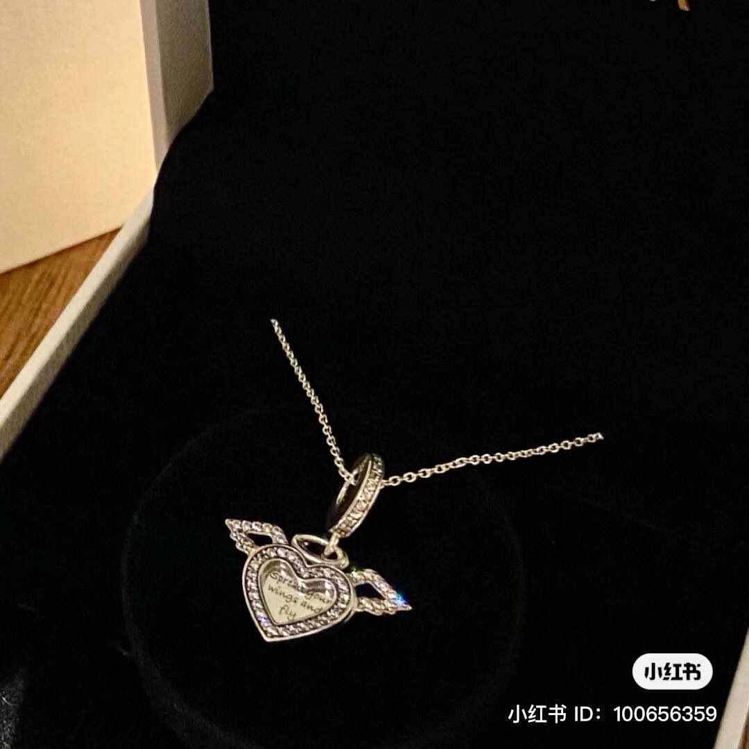 #潘多拉.天使之翼吊坠