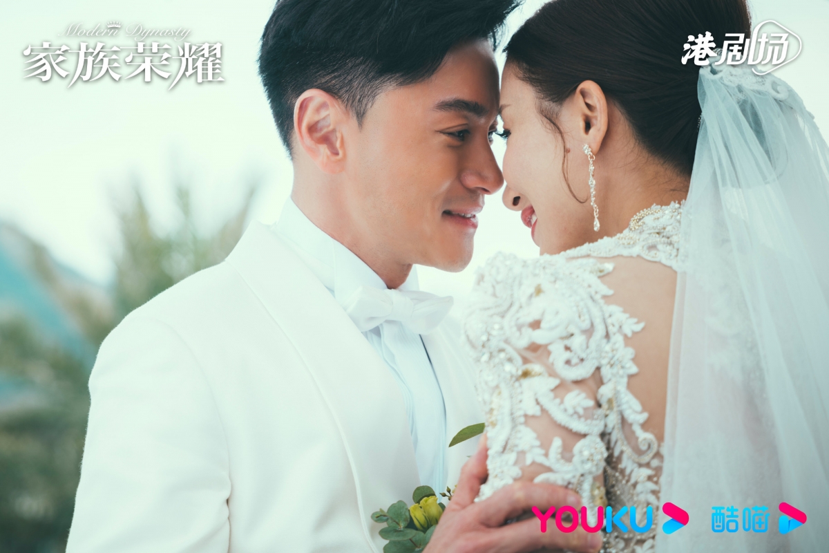 杨怡给人印象贤惠大方