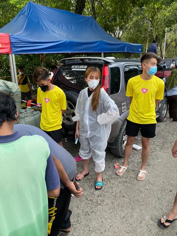 救援这件事需要和专业人员(海军、消防队)一起配合进行救援。