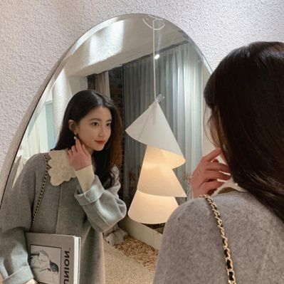 经常抱着坏情绪最大的原因就是爱抱怨！经常因为不如意的事情而影戏心情，像是快出门时下大雨会有「觉得自己很倒霉」可以改成「下雨天同样会有美丽的风景」这种积极的看法面对坏事