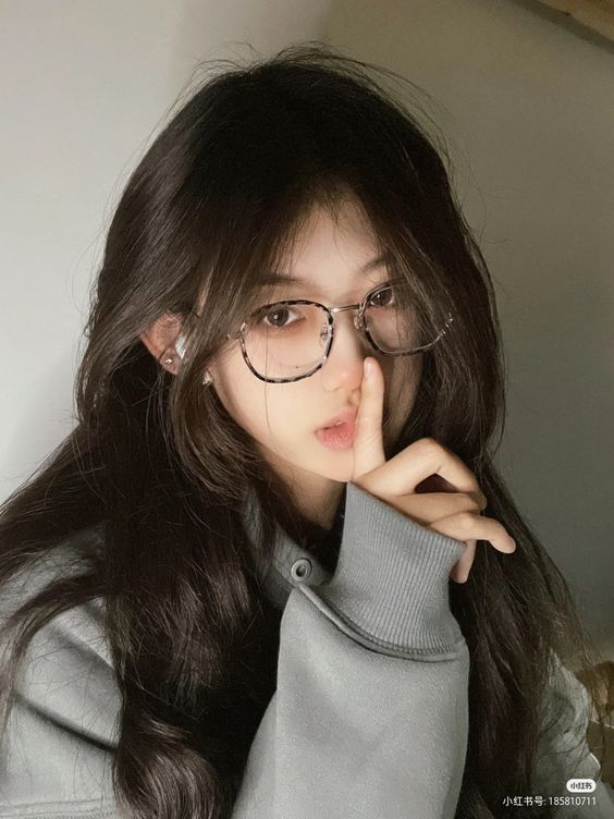 戴眼镜后不要脱脱戴戴、乱戴别人的眼镜