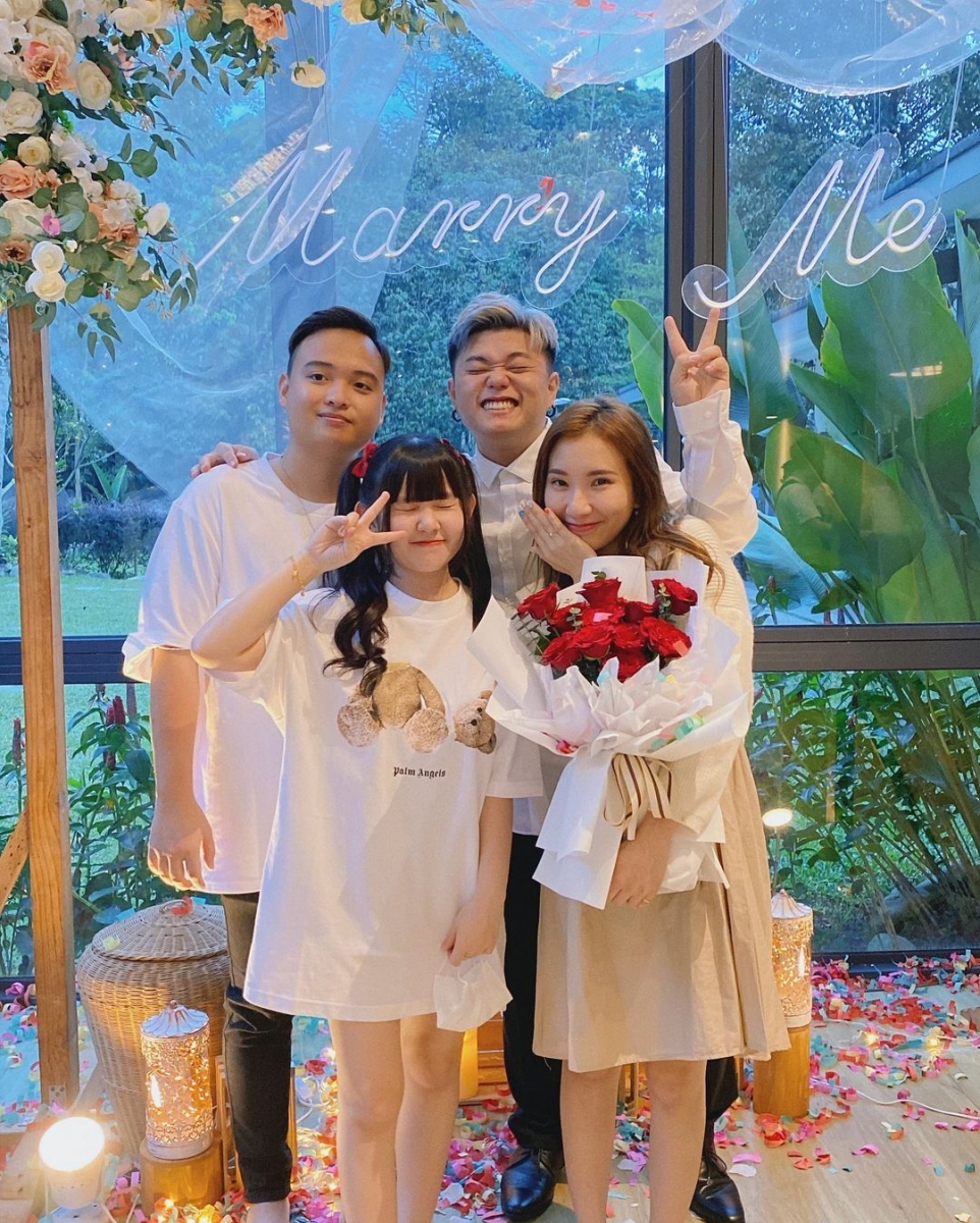 「亲爱的二姐嫁人啦从小时候我们就说一定是二姐先嫁人 结果真的是! @kvin_wang 一定要好好照顾香米永远幸福快乐 快点生个宝宝给我玩 昨天真的好开心」