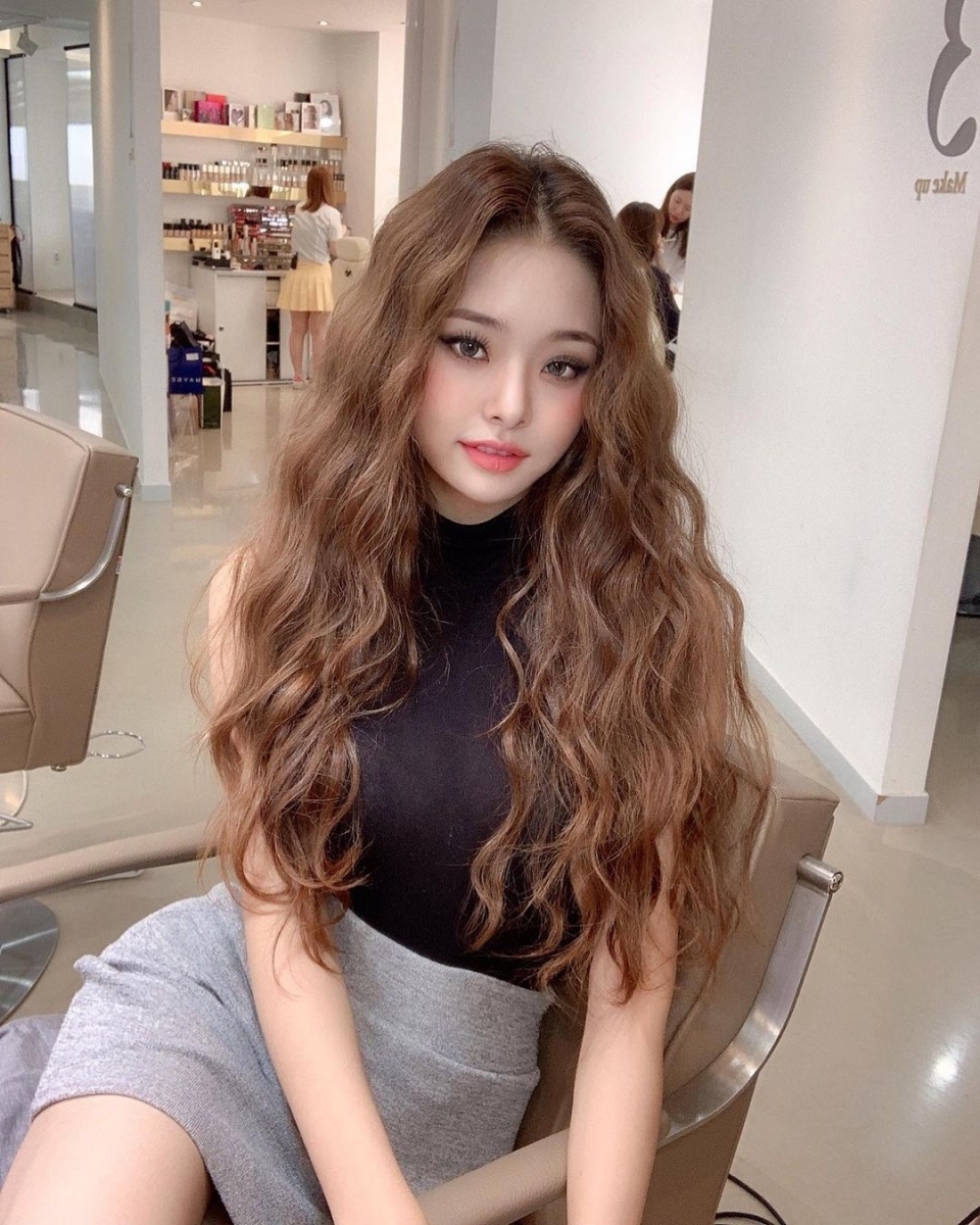 「这一切都是我的错,再次对不起~对 SNS 进行非公开处理,仔细确认哪怕是一部分,也会删除暴露假货的视频。对于相关的进行事项,整理好所有内容后将通过官方账号社区共享」。