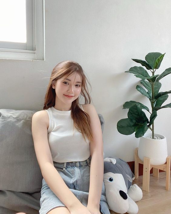 有专家指出只要保持充足和有规律的睡眠，就有一定的改善情绪效果。所以有时候遇到心烦的事情时，可以直接倒头睡一觉不让自己去思考，睡醒后就会有不同的心情去面对啦！