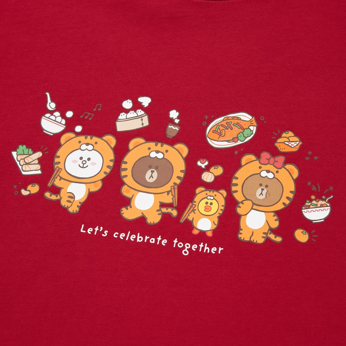 围绕着他们的竟是丰盛的除夕夜大餐，新年仪式感瞬间 UP ！