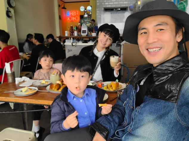 谭俊彦一直以来更是圈中难得的顾家宠妻好男人。