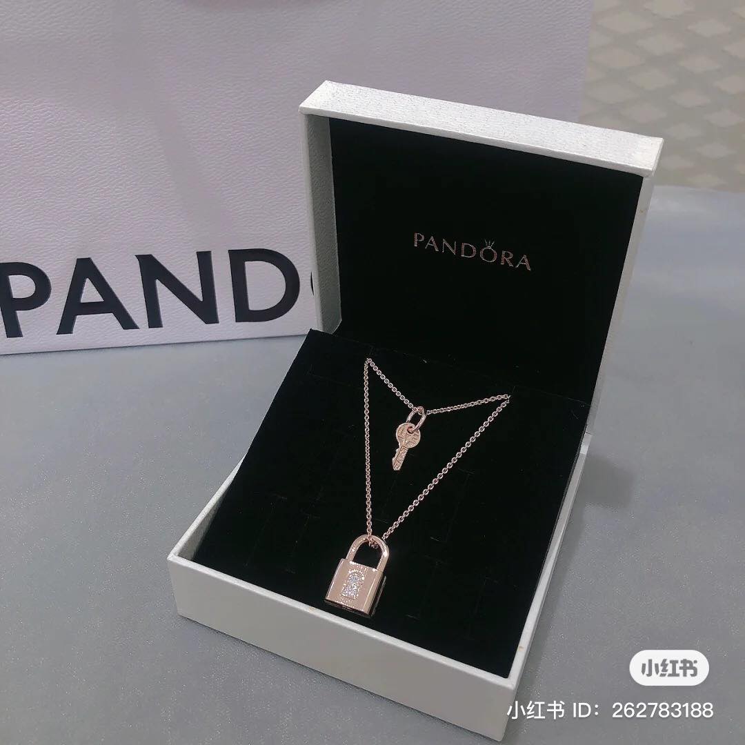 # 潘多拉.爱情锁扣
