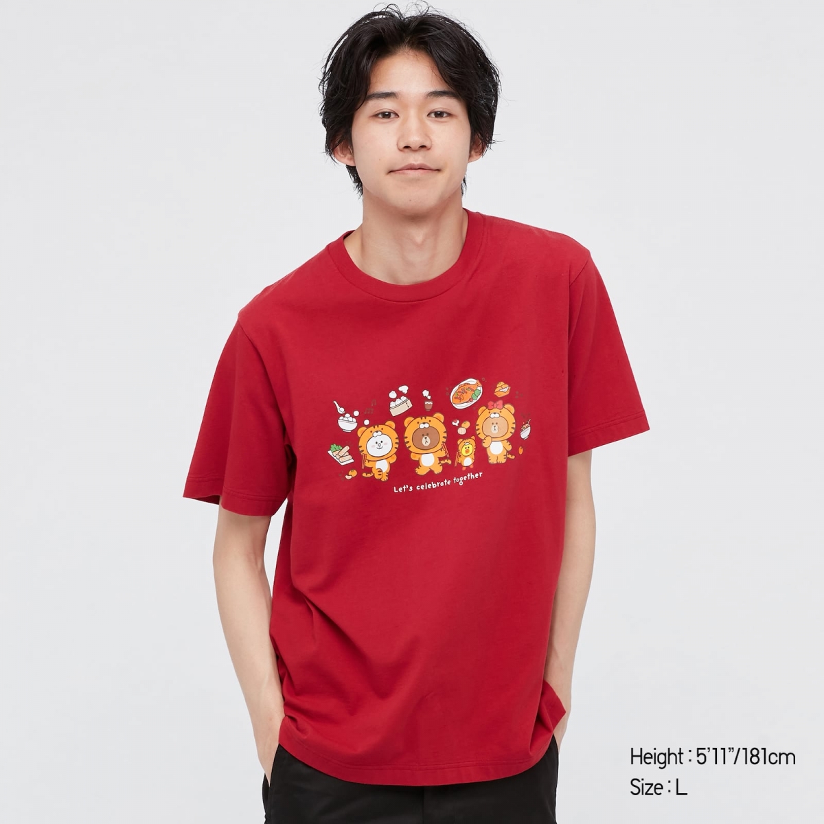 为了配合农历新年喜庆的日子，UNIQLO 也别出心裁将 LINE FRIENDS 家族们披上老虎装扮