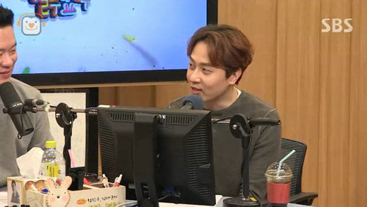 Andy曾在SBS广播节目《两点出逃Cultwo Show》中谈到婚姻