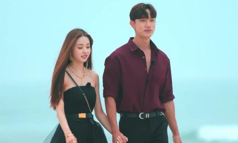 但和她在节目中成功配对的金贤中，却火速取关了她，让不少观众和他们的CP粉多少有点失望