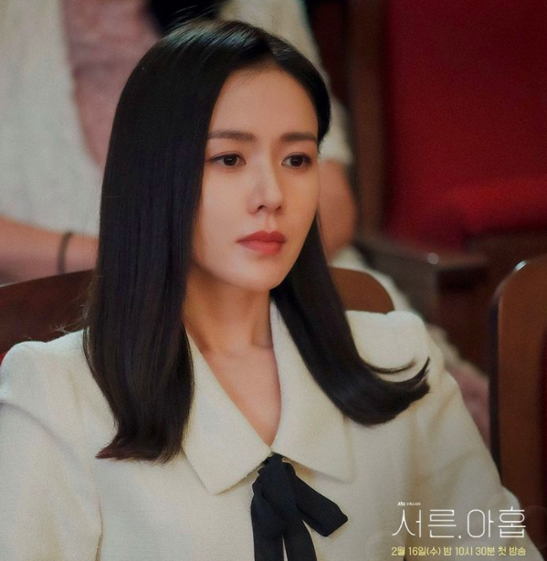 互相陪伴着彼此,携手共同度过挫折、一同分享喜悦。