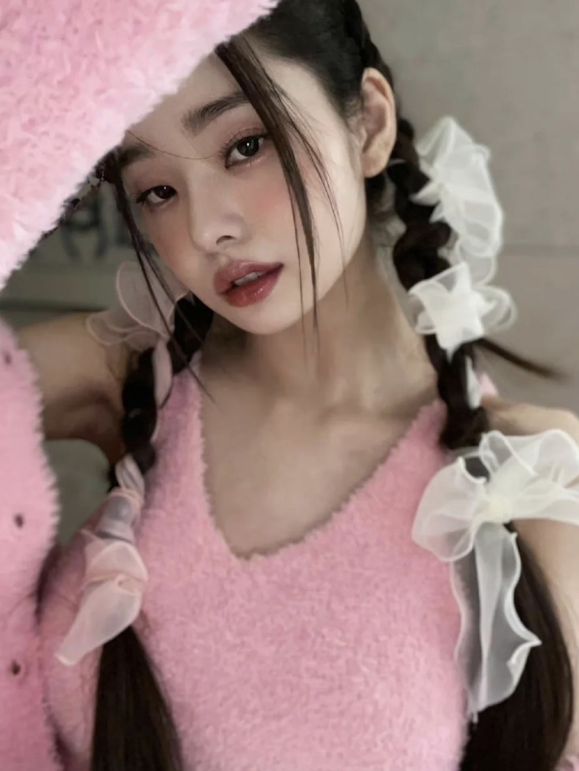 「如果在意的男生喜欢上了别的漂亮女生,那就说明本来就没有缘分,别再表现出自己在意的模样直接结束吧!世界上好的男人多的是。」