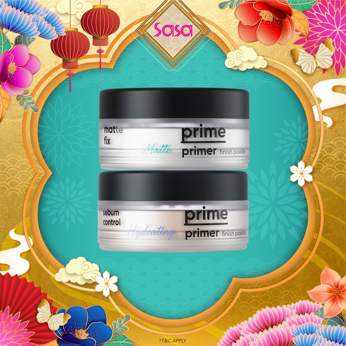 Banila Co 透明定妆蜜粉荣获超多美妆奖项的肯定，细致的白色粉末不只能吸附脸上油脂，还具备滋润养肤和抚平粗大毛孔的卓效