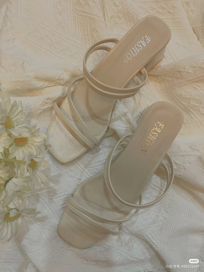 这款微跟女鞋真是太仙啦~